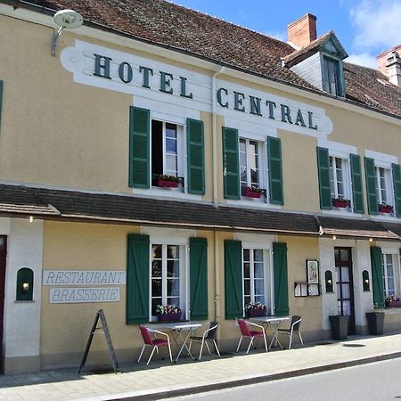 Boussac  Hotel Le Central מראה חיצוני תמונה