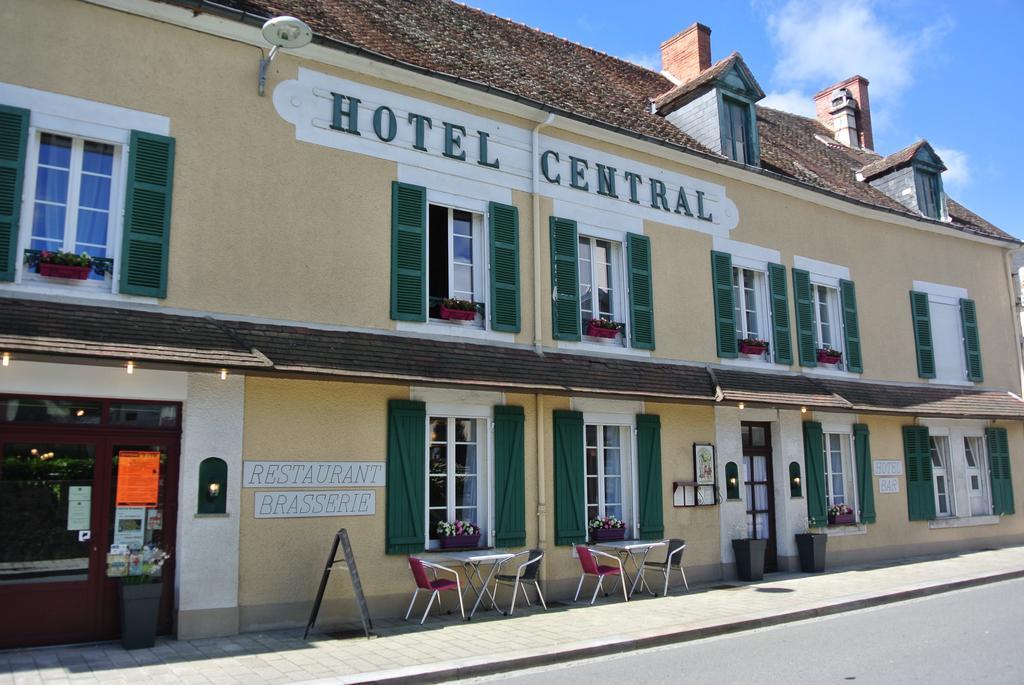Boussac  Hotel Le Central מראה חיצוני תמונה