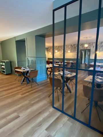 Boussac  Hotel Le Central מראה חיצוני תמונה