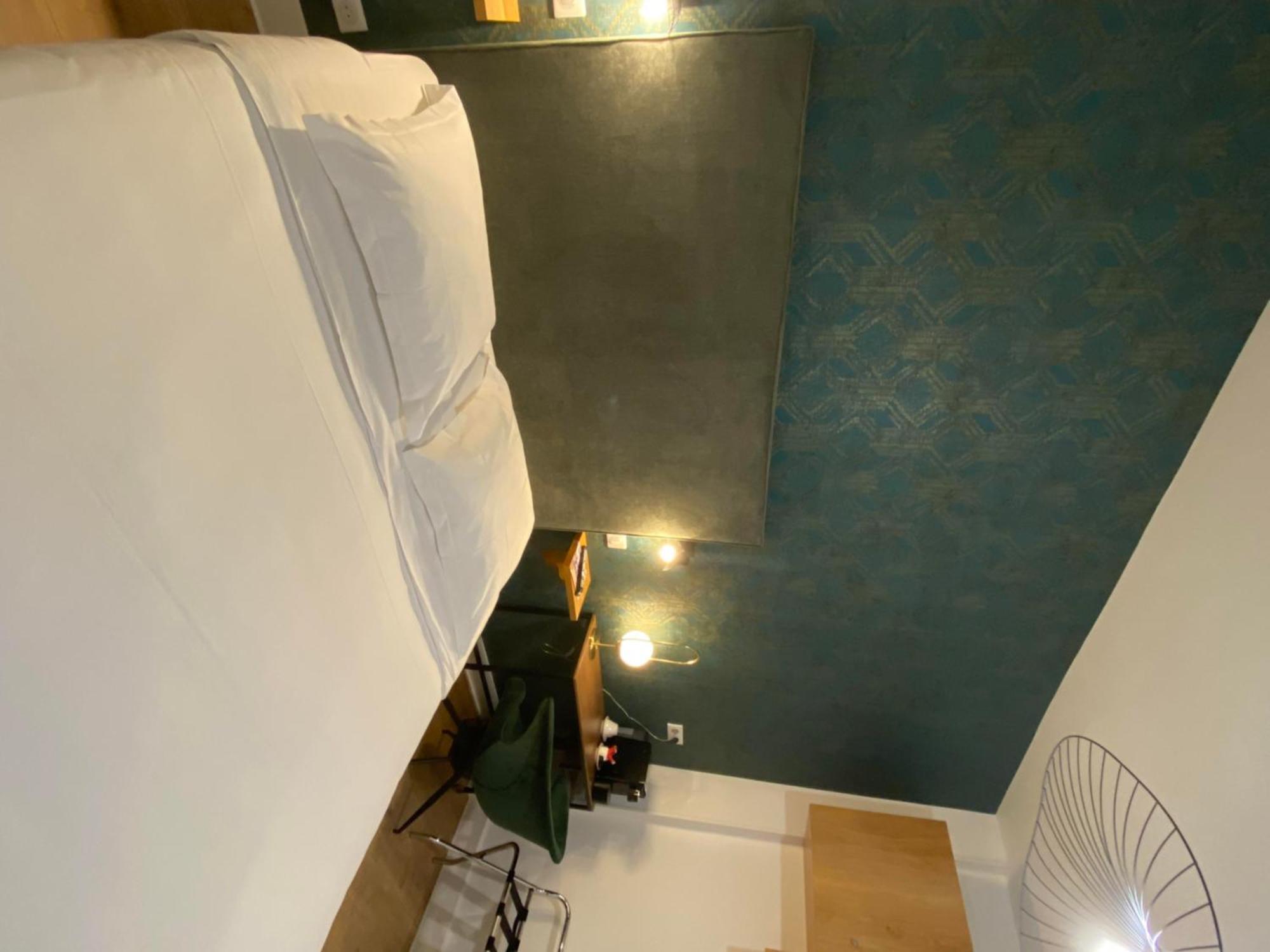 Boussac  Hotel Le Central מראה חיצוני תמונה