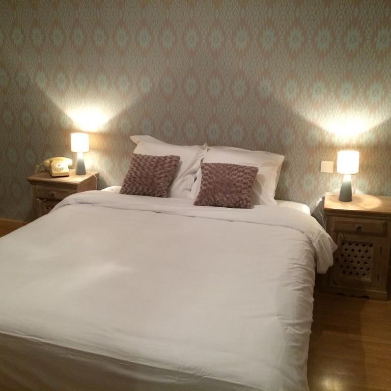 Boussac  Hotel Le Central חדר תמונה