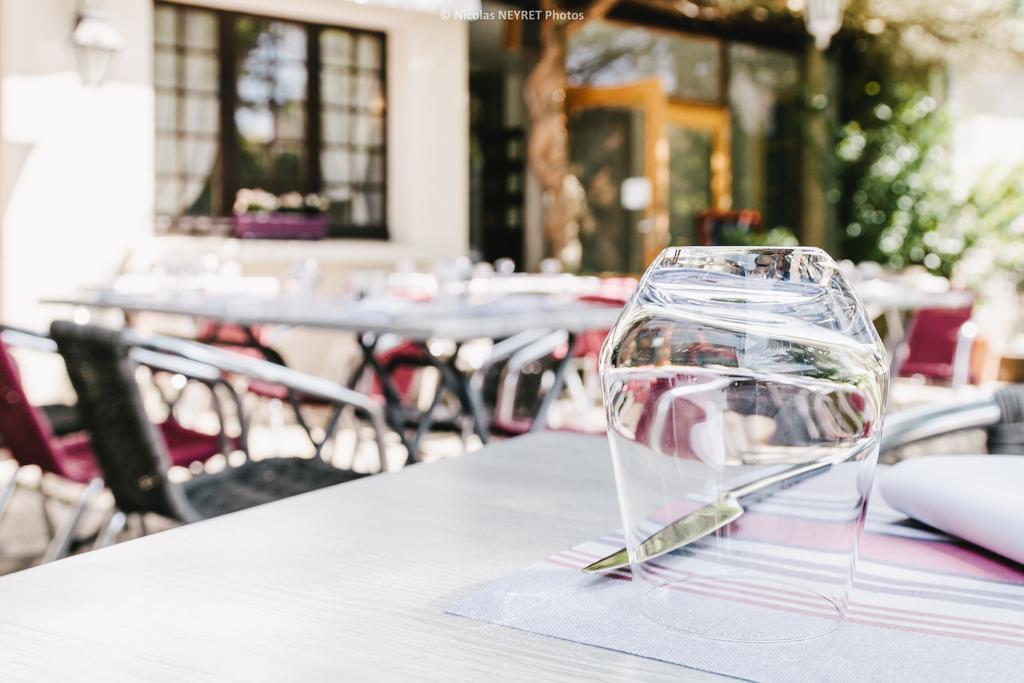 Boussac  Hotel Le Central מראה חיצוני תמונה
