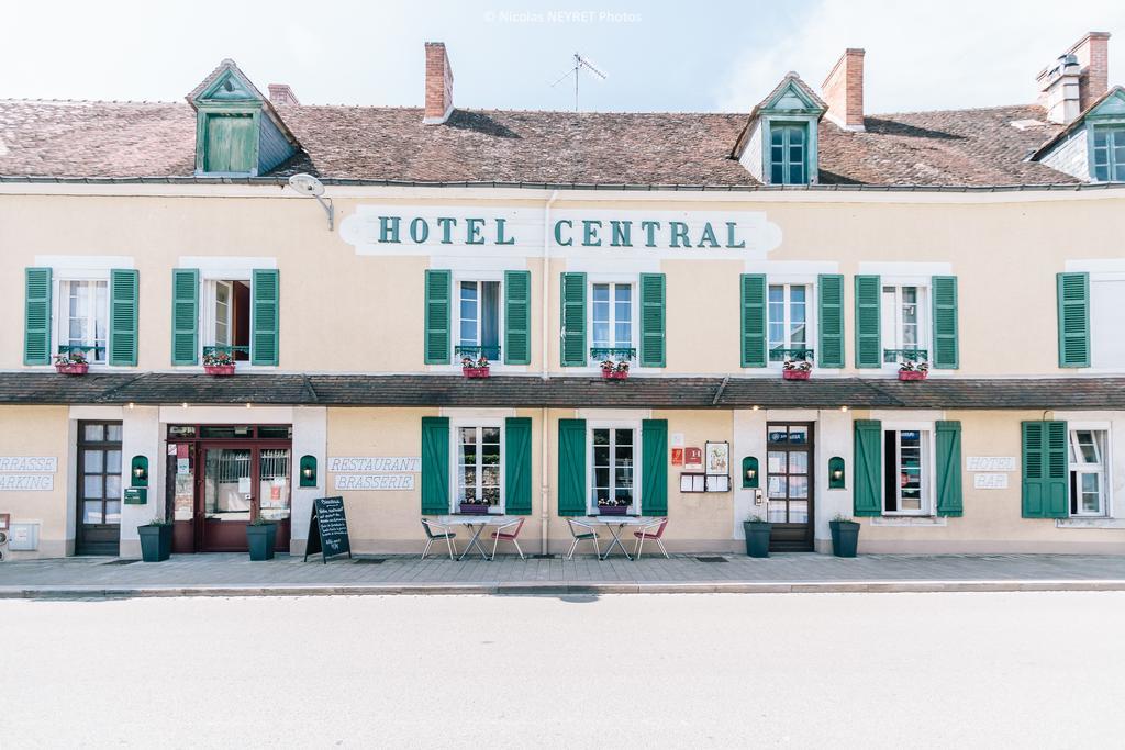 Boussac  Hotel Le Central מראה חיצוני תמונה