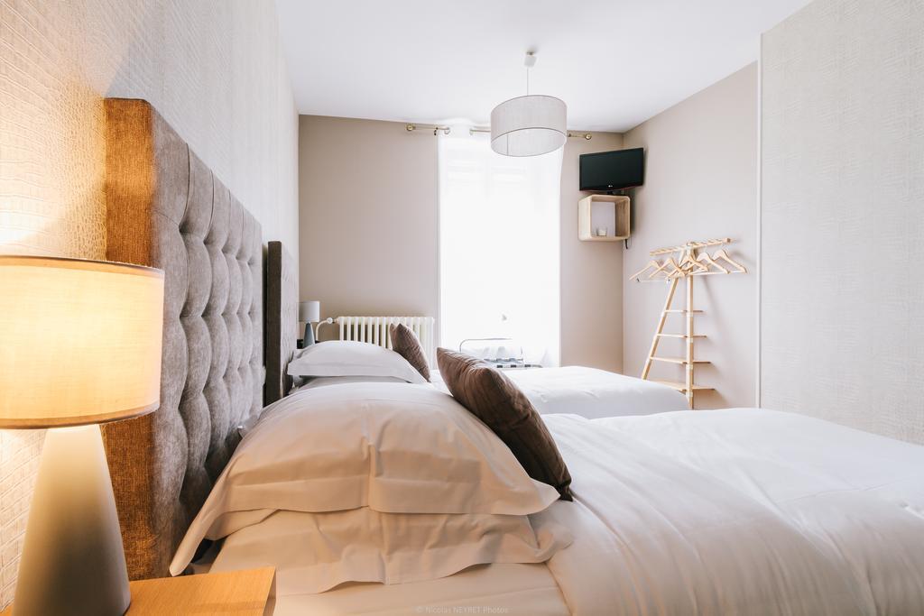 Boussac  Hotel Le Central מראה חיצוני תמונה